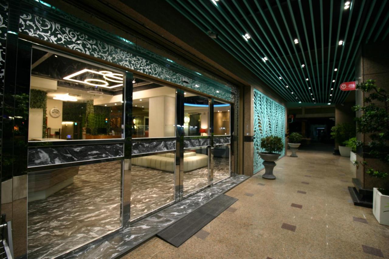 Kaohsiung Ahotel Extérieur photo