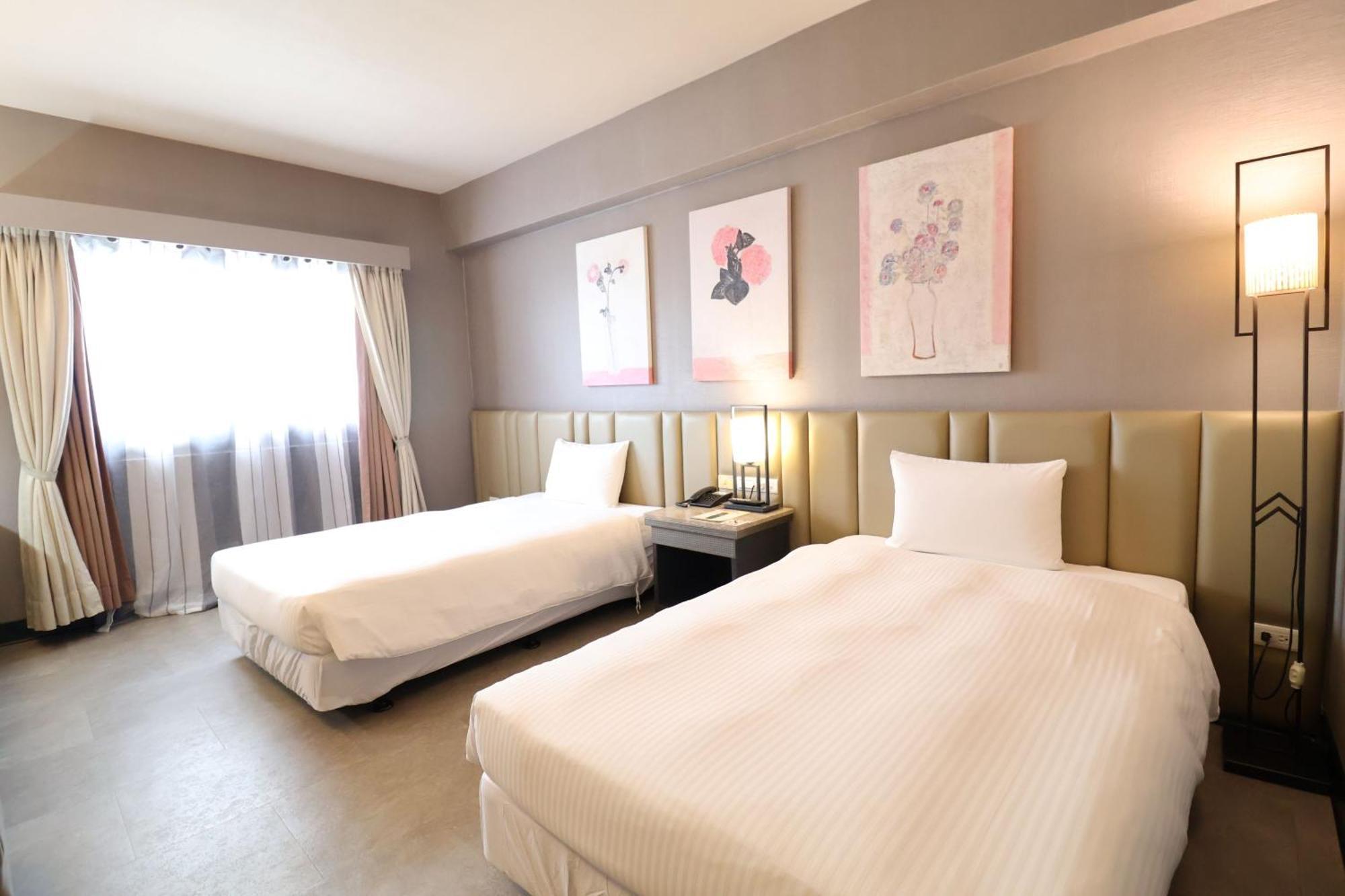 Kaohsiung Ahotel Extérieur photo
